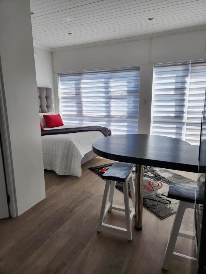 Guest house Grey House Is A Self Catering Unit With No Loadshedding Cape Town
